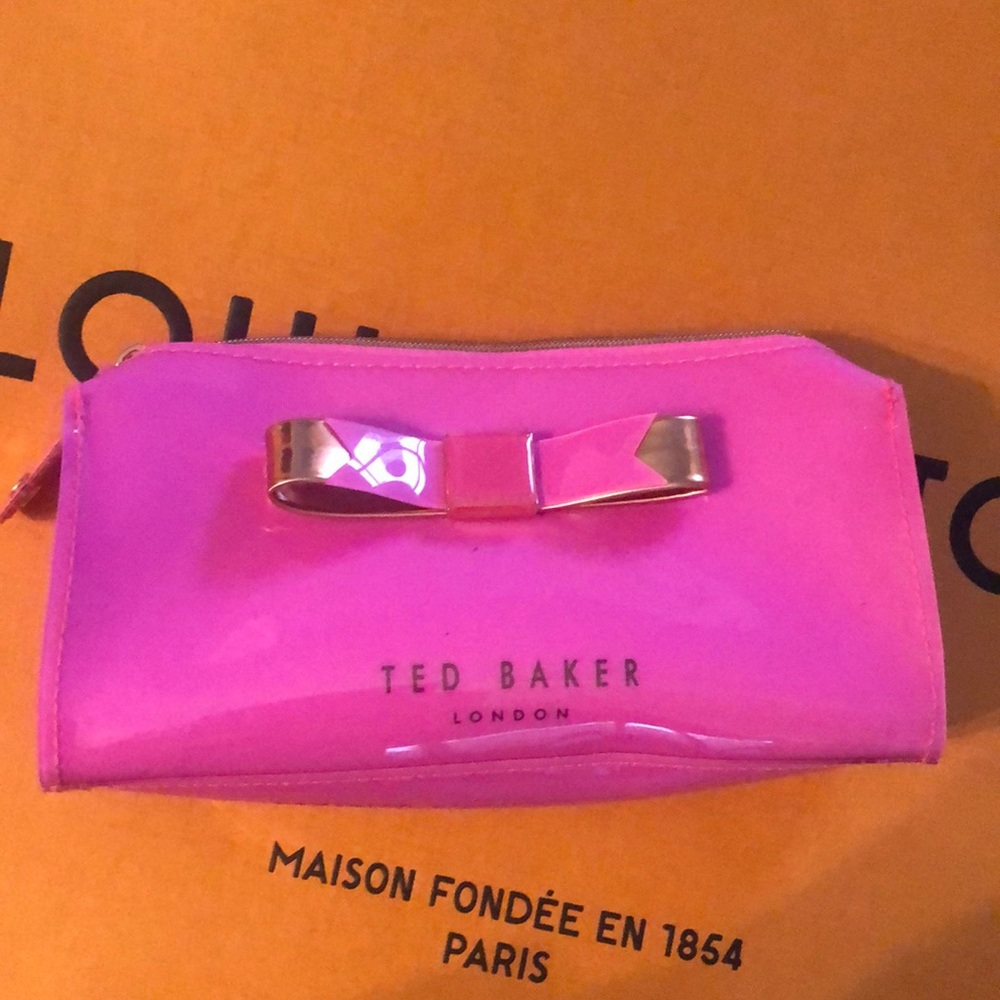 Ted Baker. NWOT. Pink patent makeup case. Unused